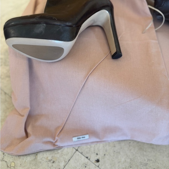 Miu Miu Chocolate brown leather ankle boots. Size 7.5 - Picture 5 of 6